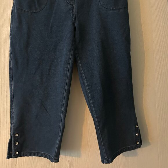 Quacker Factory Capris size Small - Picture 2 of 4